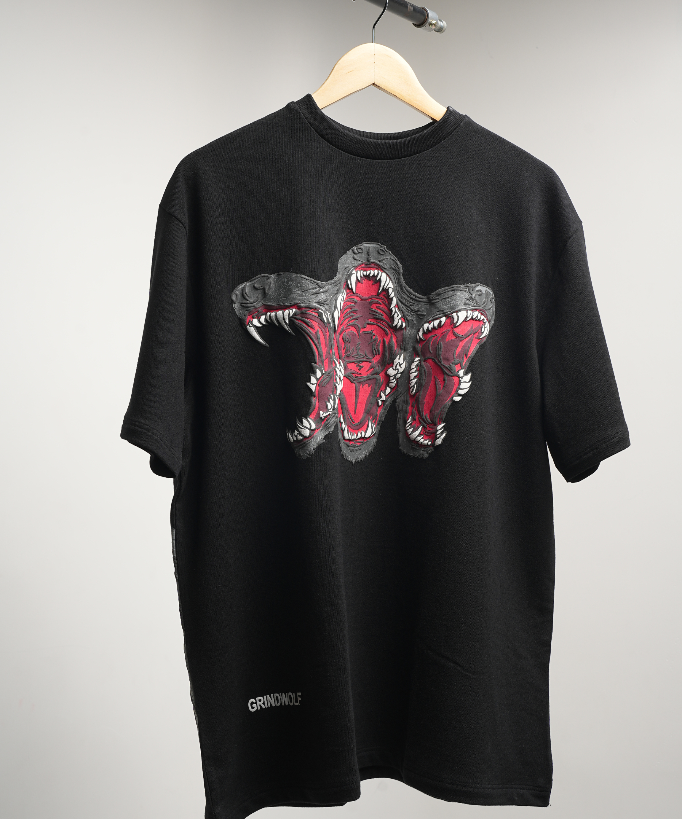ROAR- OVERSIZED TEE